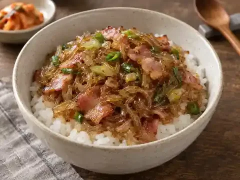베이컨 당면덮밥