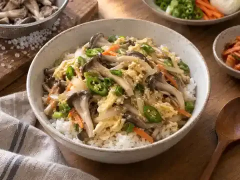 느타리버섯 달걀덮밥